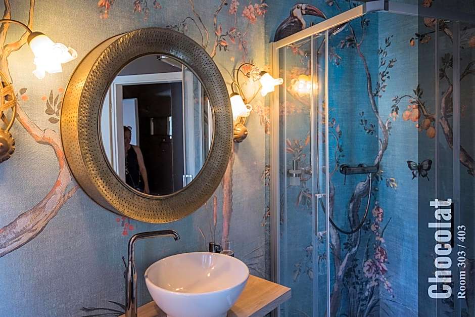 The Henry Self Check-In Guesthouse