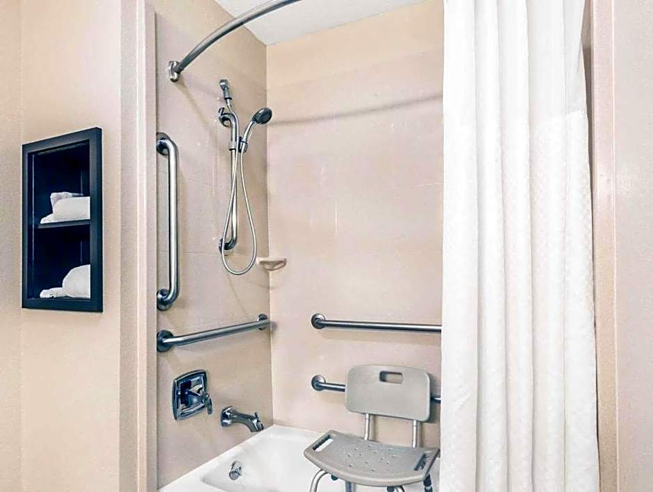 Days Inn by Wyndham Rayville