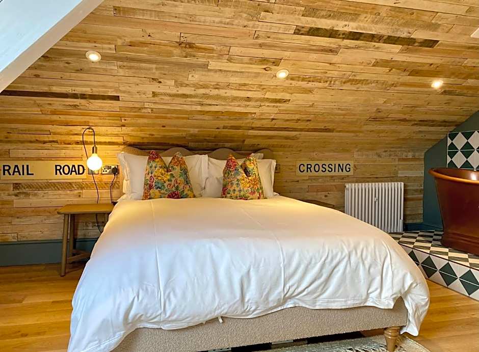 Railway House York by Chateau Anna