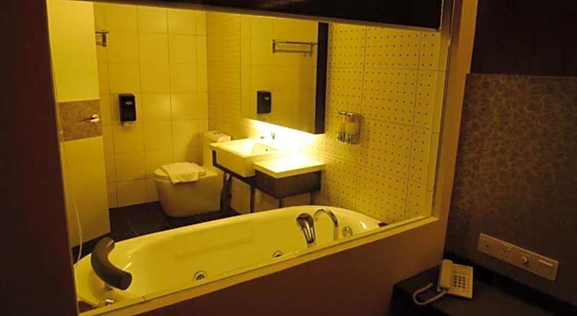 Hotel Austin Paradise