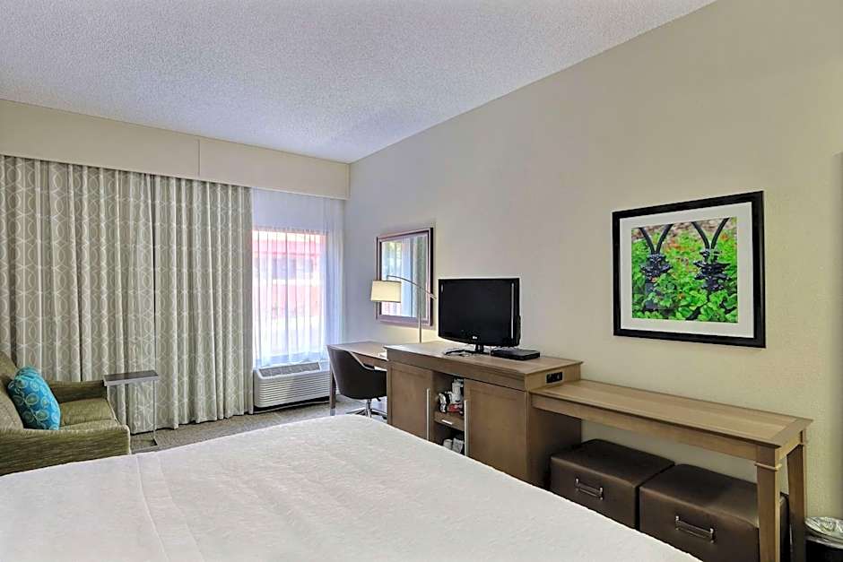 Hampton Inn By Hilton Savannah-I-95/Richmond Hill