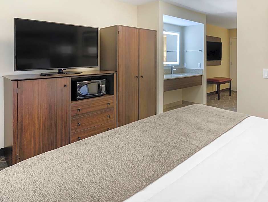Country Inn & Suites by Radisson, Grandville-Grand Rapids West, MI
