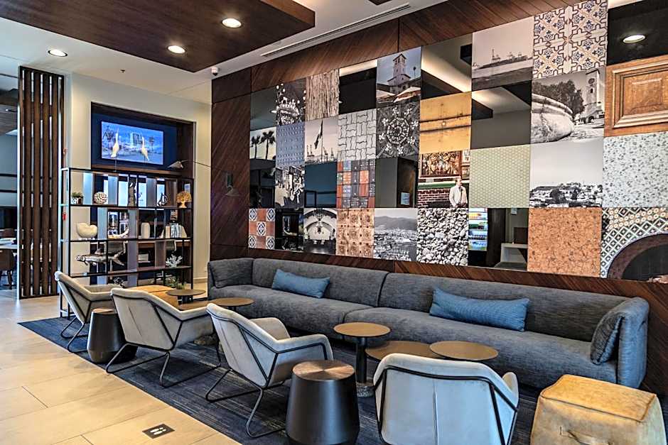 Holiday Inn Express And Suites Ensenada Centro By IHG