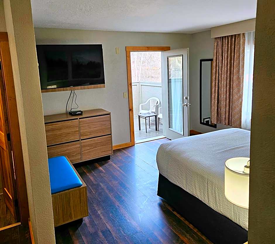 Days Inn and Suites by Wyndham Downtown Missoula-University