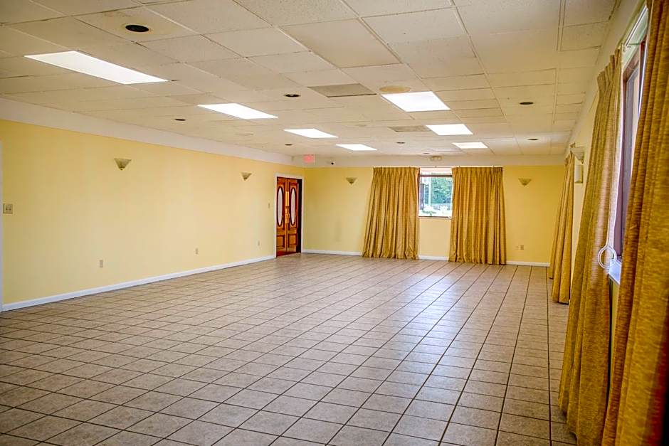 OYO hotel Greensboro east I 40