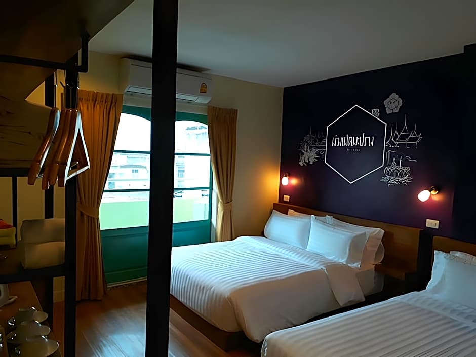 Siri Poshtel Bangkok