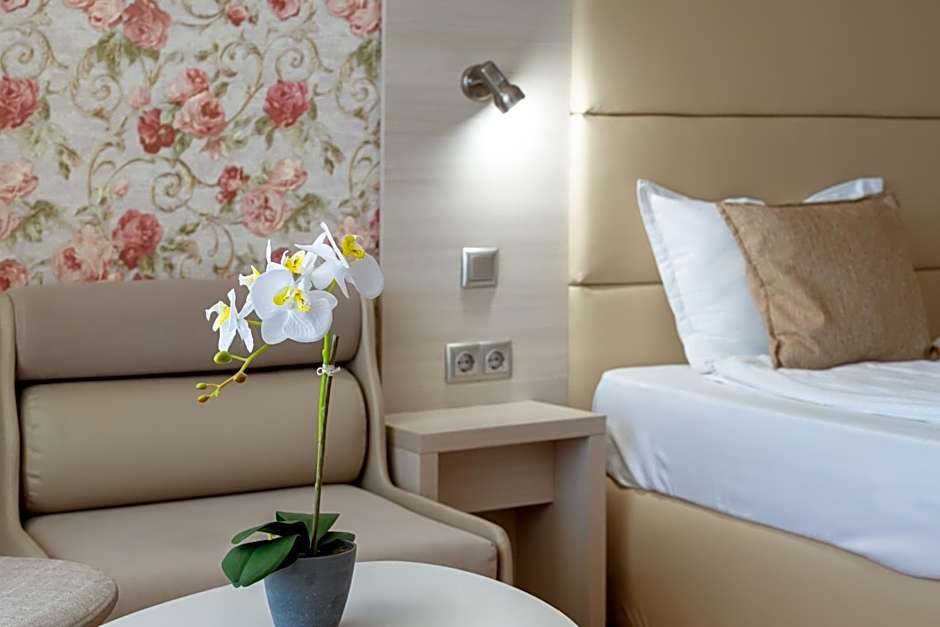 Aphrodite Beach Hotel