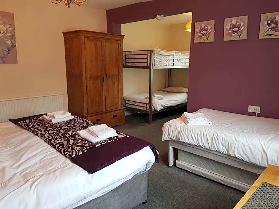 The Beacon & Railway Hotel