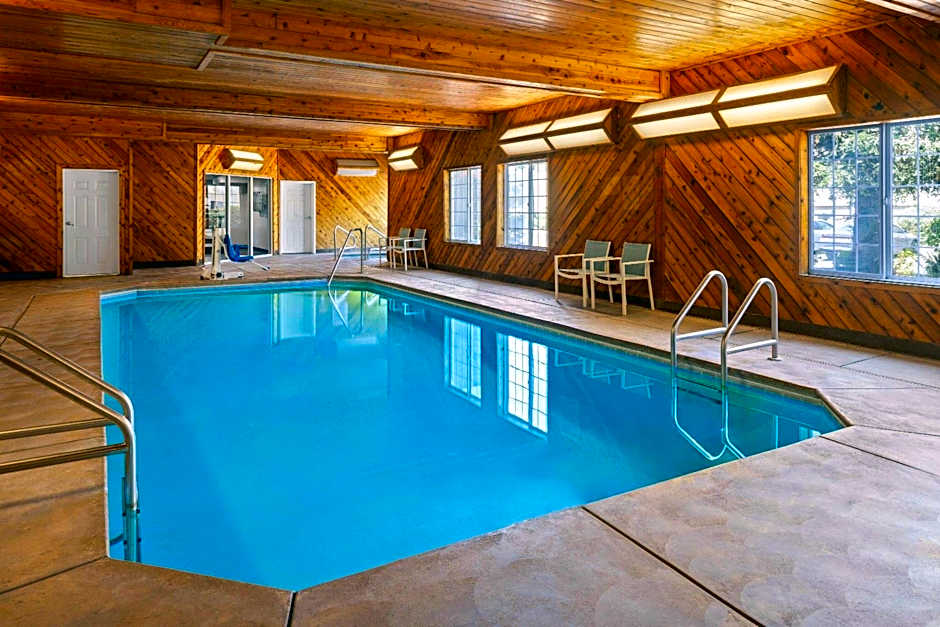 La Quinta Inn & Suites by Wyndham Bakersfield North