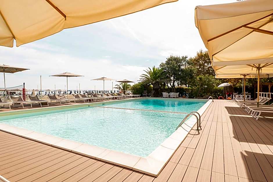 Abruzzo Marina Hotel - Family & Beach Resort
