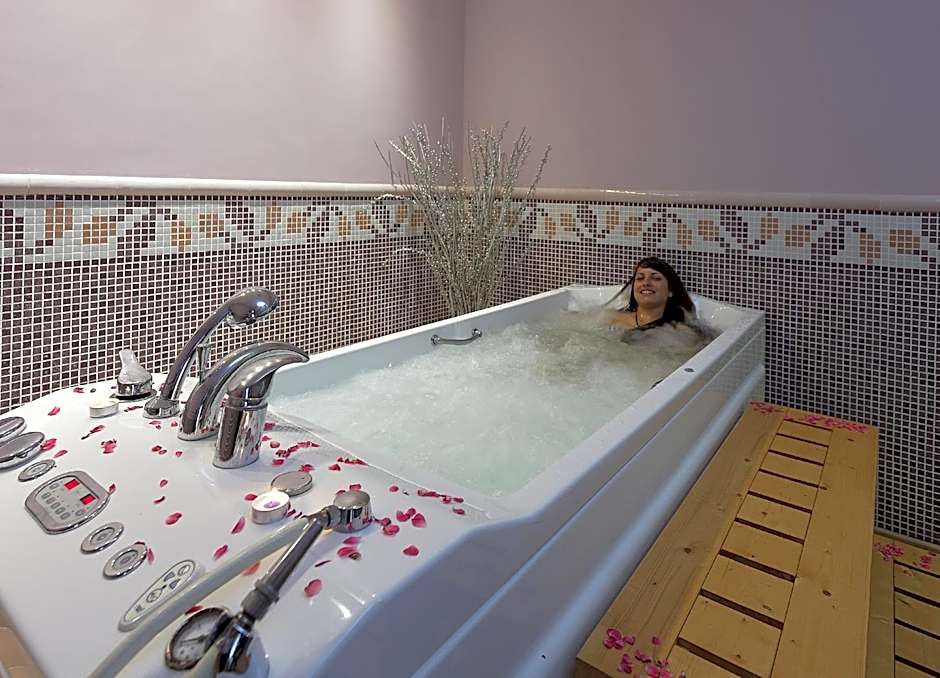 Kristal Hotel - All inclusive - Fully renovated rooms 2025