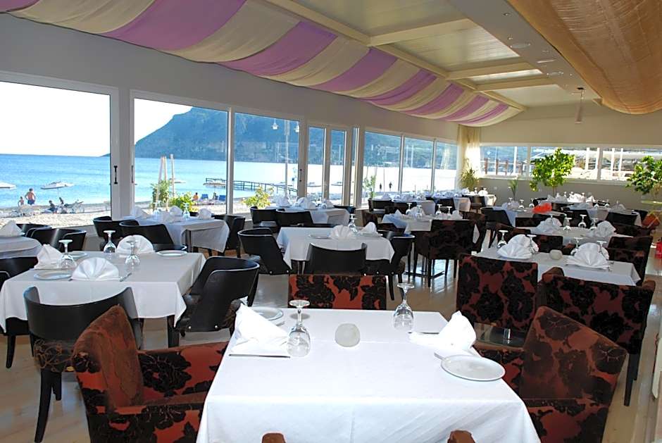 Sacallis Inn Beach Hotel