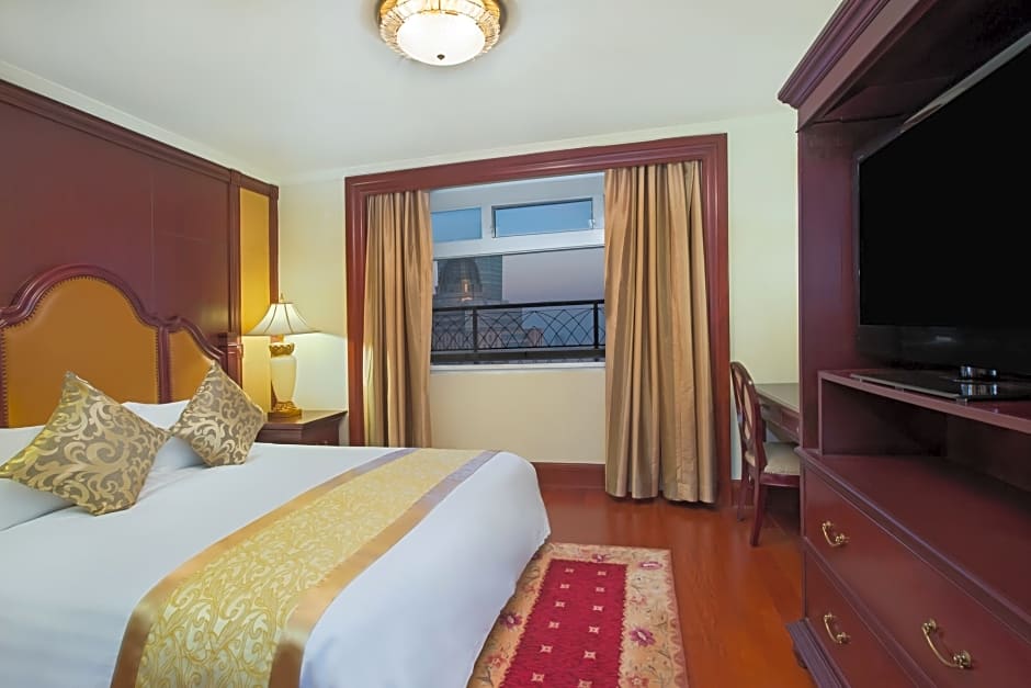 Crowne Plaza Nanjing Hotel & Suites