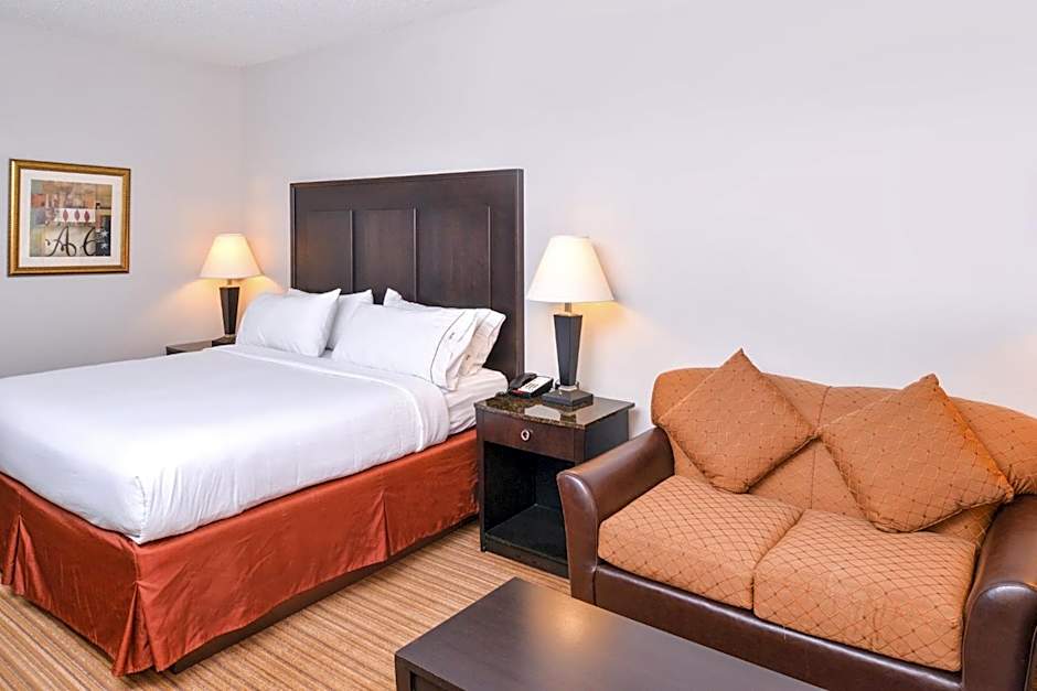 Holiday Inn Express Winston-Salem Downtown West By IHG