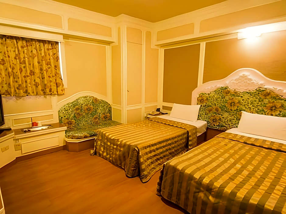 Single Inn - Kaohsiung Station