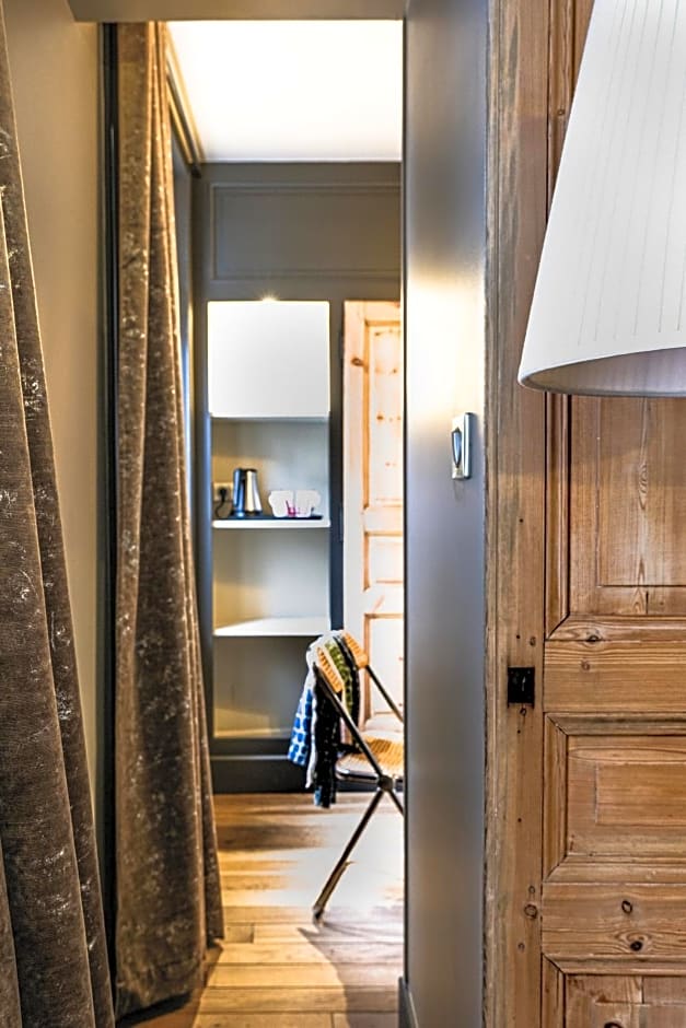 La Femme d'à Côté