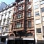 Carlton Hotel