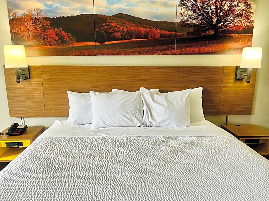 Days Inn by Wyndham Jellico - Tennessee State Line