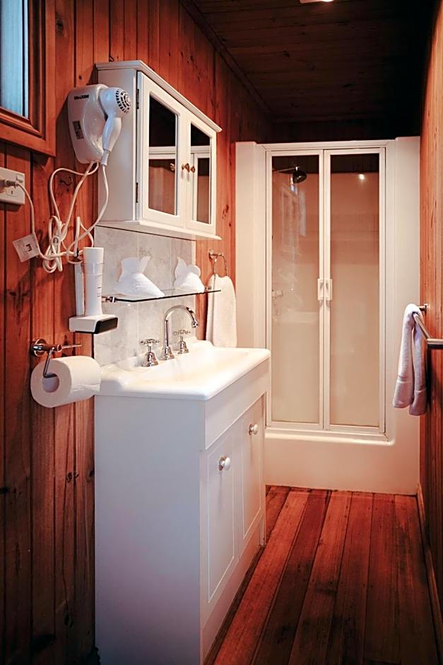 Strahan Beach Tourist Park