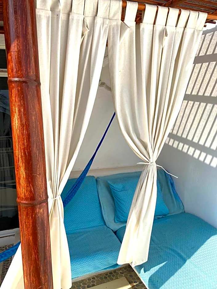 Casa de las Olas Surf & Beach Club