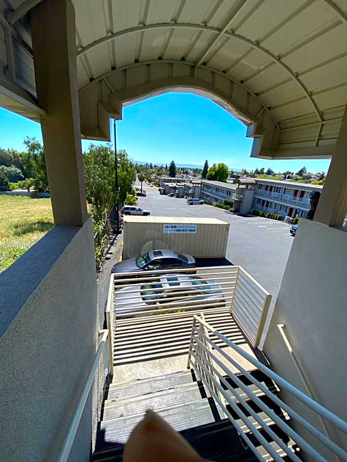 Budget Inn Of Hayward