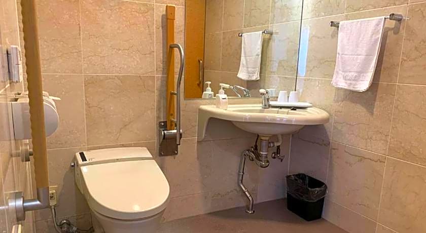 Toyoko Inn Tokyo Nihombashi Hamacho Meijiza Mae