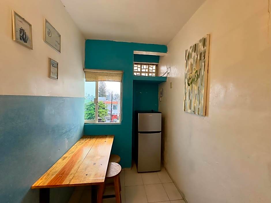 Suites Brisa Marina - atrás de Playa Regatas y el Malecón, 6 calles del Acuario