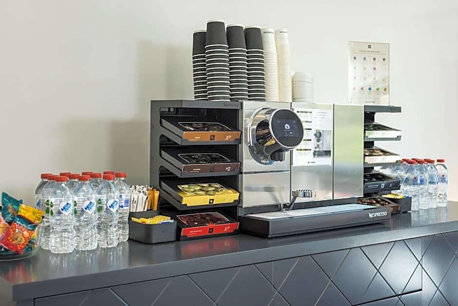 The Abbott - Boutique Hotel