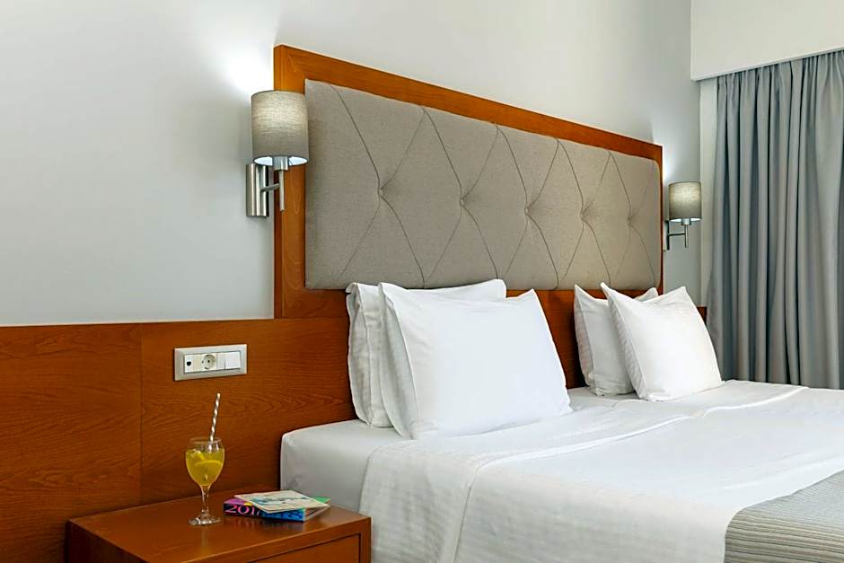 Best Western Plus Hotel Plaza