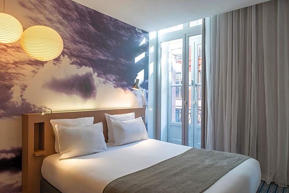 Le Grand Balcon Hotel