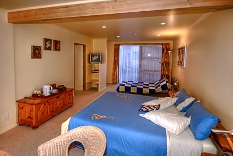 King or Twin Room with Ocean View