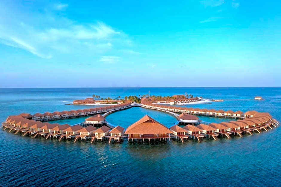 Cinnamon Velifushi Maldives