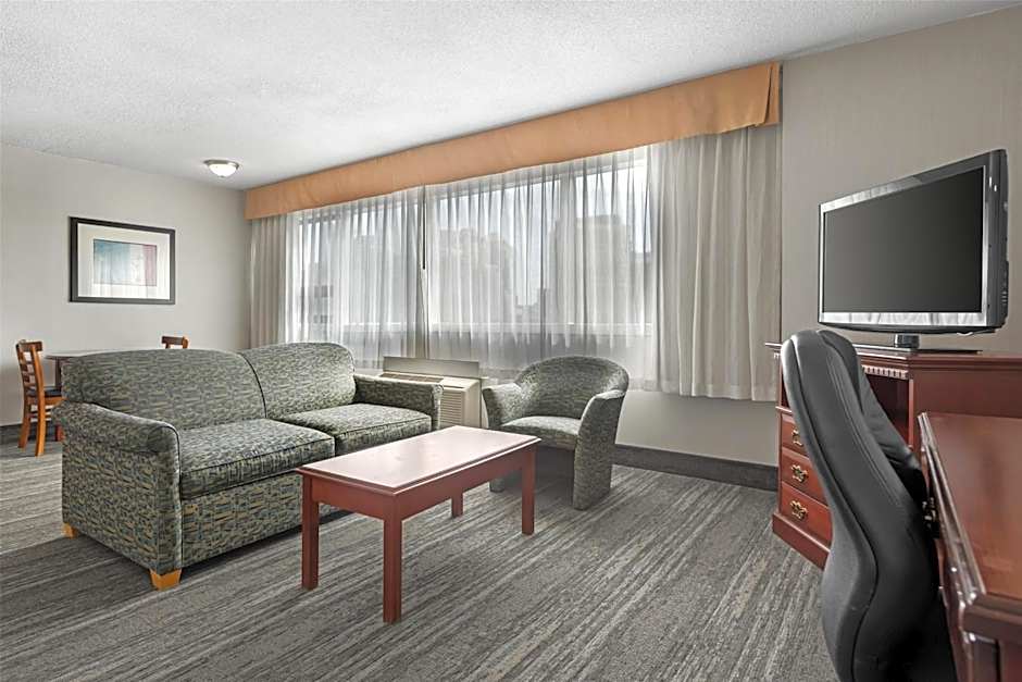 Best Western Plus Suites Downtown