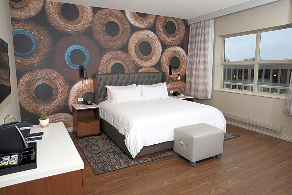 Hotel Indigo Naperville Riverwalk By IHG