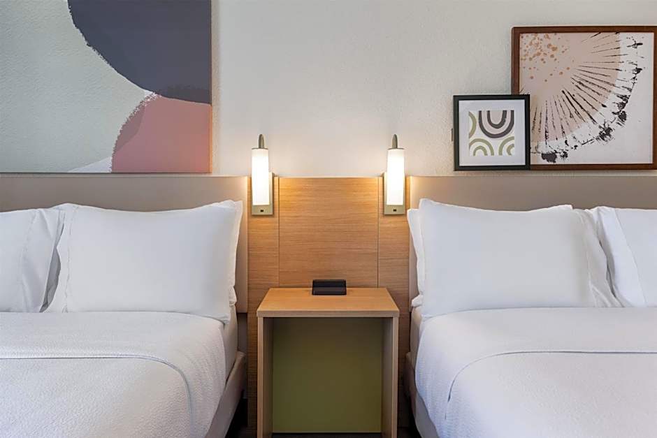 Spark by Hilton Indianapolis Northeast Fishers