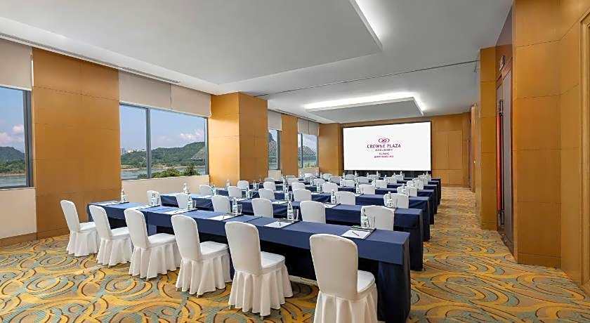 Crowne Plaza Yichang By IHG