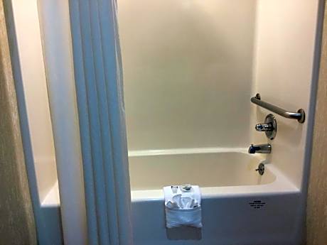 Deluxe King Room - Non-Smoking