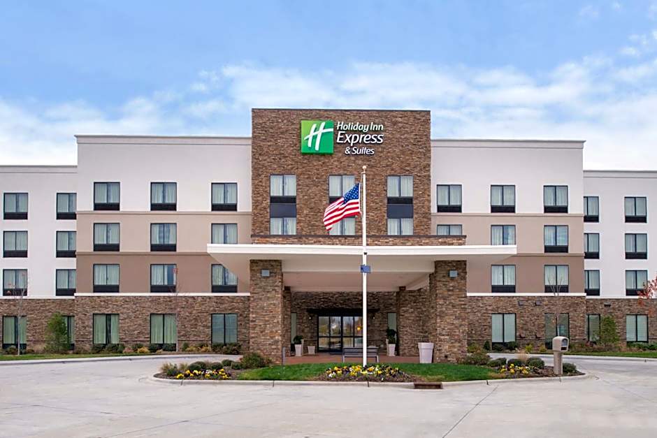 Holiday Inn Express & Suites Monroe By IHG