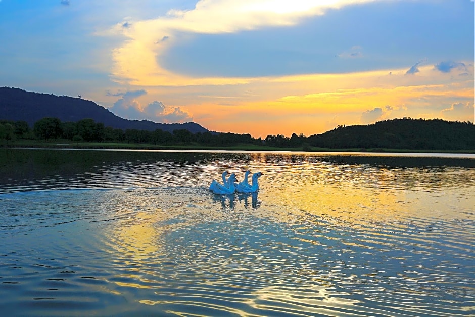 Kuaiji Mountain Yangming Hotel