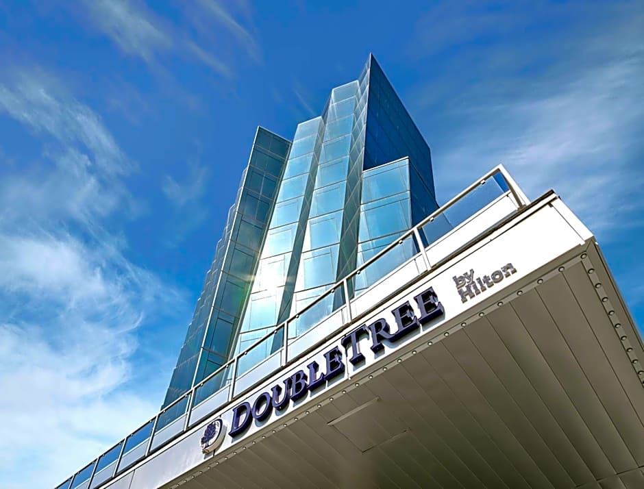 DoubleTree by Hilton Edmonton Downtown