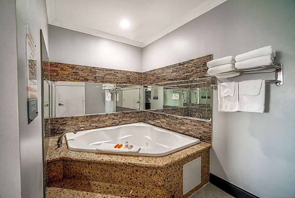 Travelodge Inn & Suites by Wyndham Bell Los Angeles Area