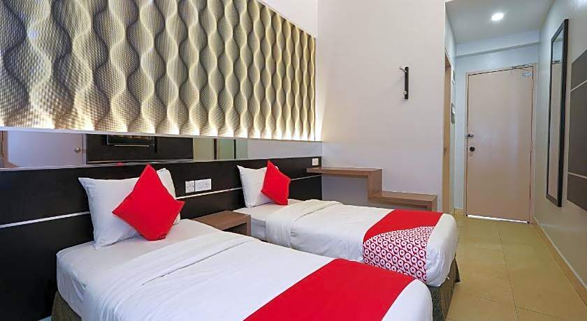 Super OYO 44083 Hotel Orchard Inn