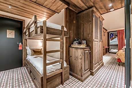 Standard Quadruple Room with Bunk Beds