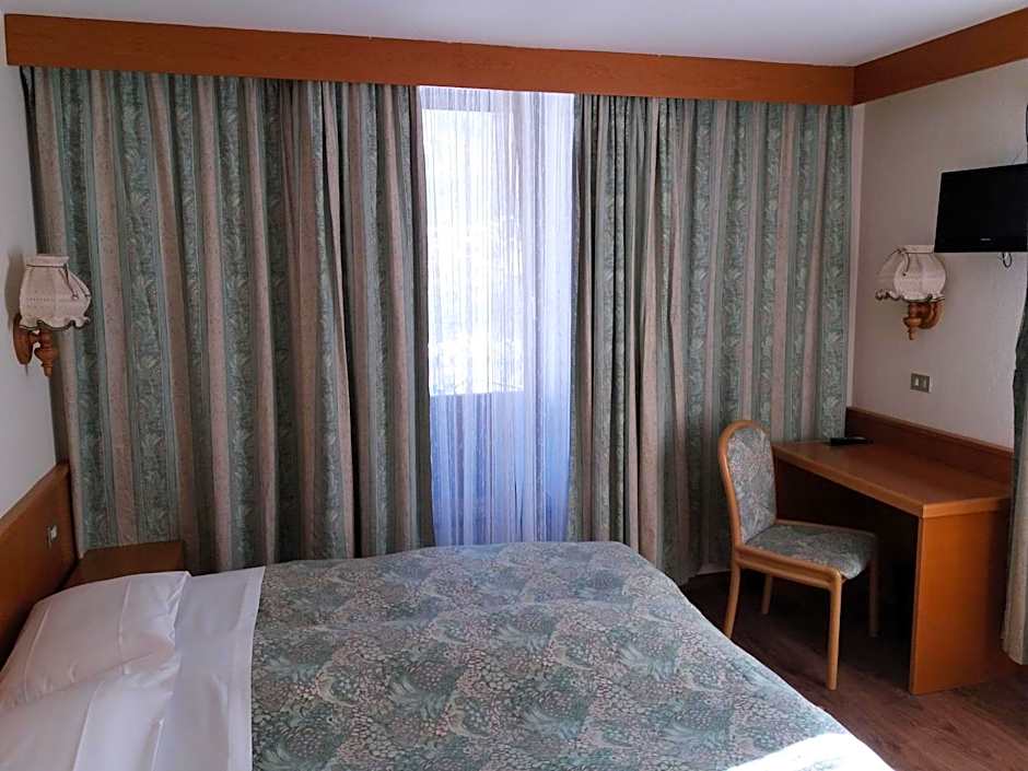 Hotel Ottoz Meublé