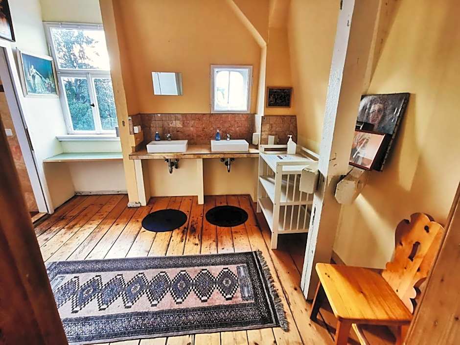 Hummel Hostel - Historische Stadtvilla mit Garten