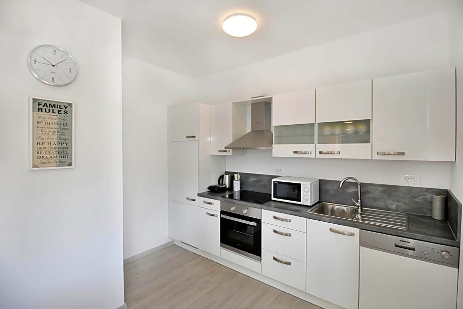 Bacan Family Apartments