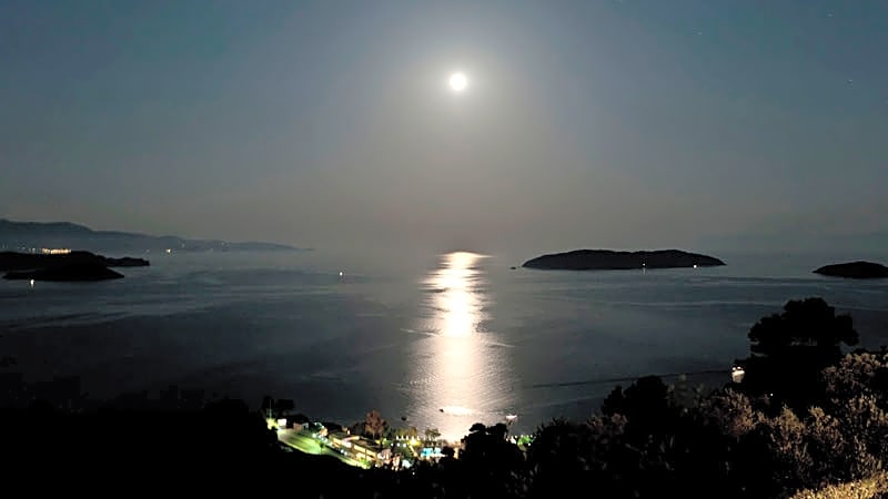 Skiathos Club Hotel & Suites