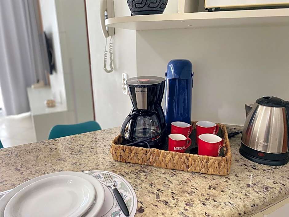 Caminhe até a praia, refresque-se na piscina