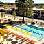 Americana Motor Hotel