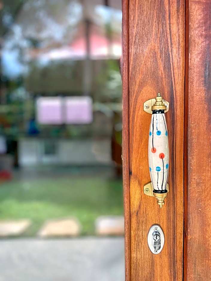 Linda Casa Ressaca 3 quartos c/ piscina